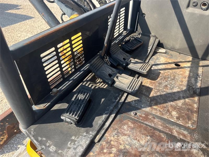 John Deere 27D Mini bagri <7t