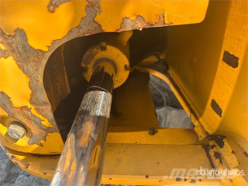John Deere 27D Mini bagri <7t