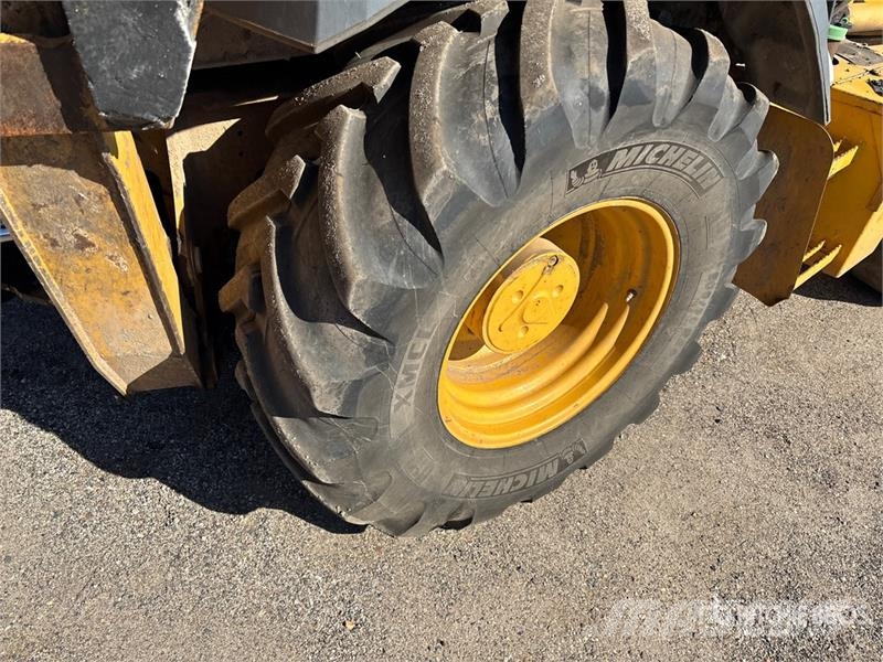 John Deere 310SL Tractopelle