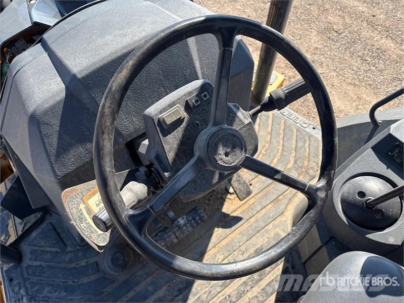John Deere 310SL Tractopelle