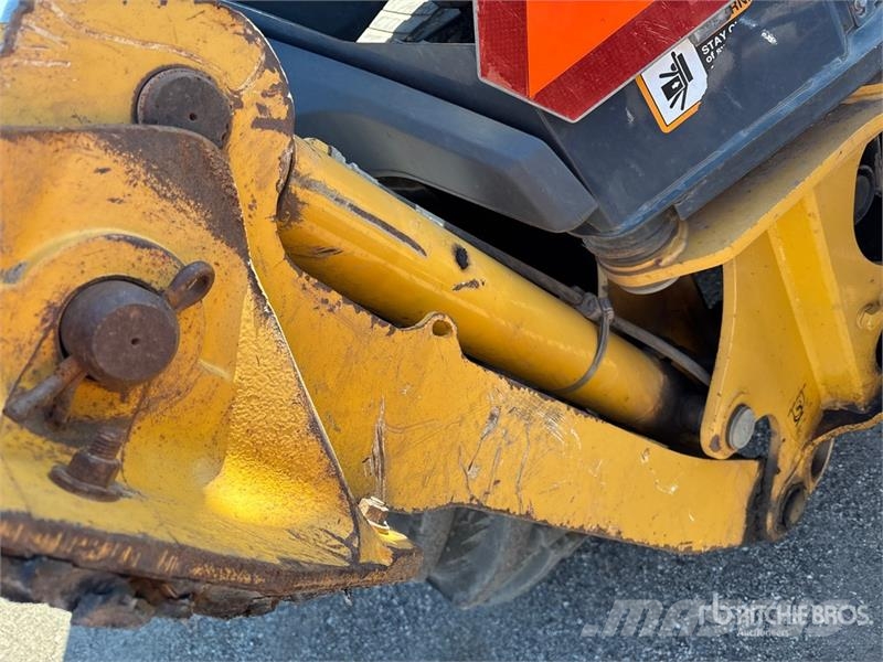 John Deere 310SL Tractopelle