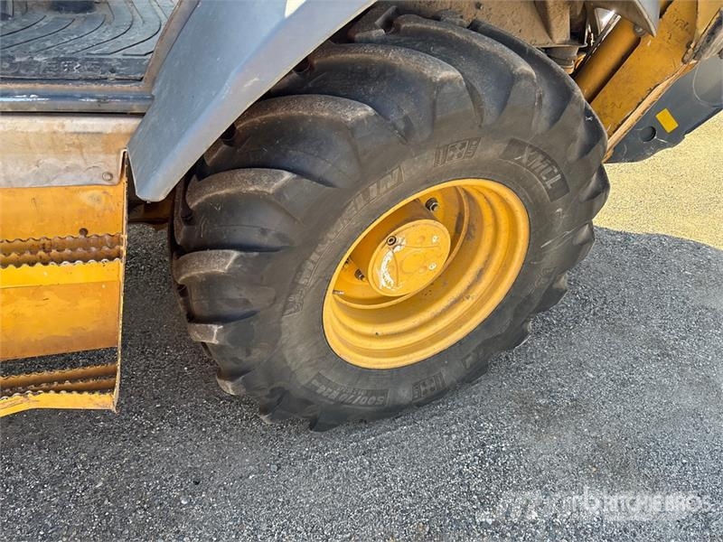 John Deere 310SL Tractopelle