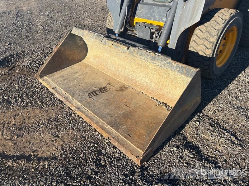 John Deere 318G Minilæsser - skridstyret
