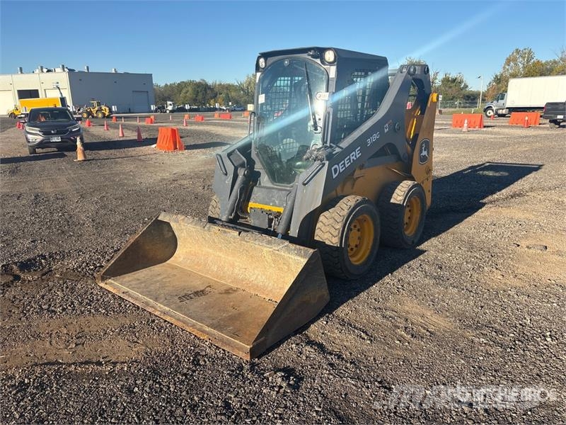 John Deere 318G Minilæsser - skridstyret