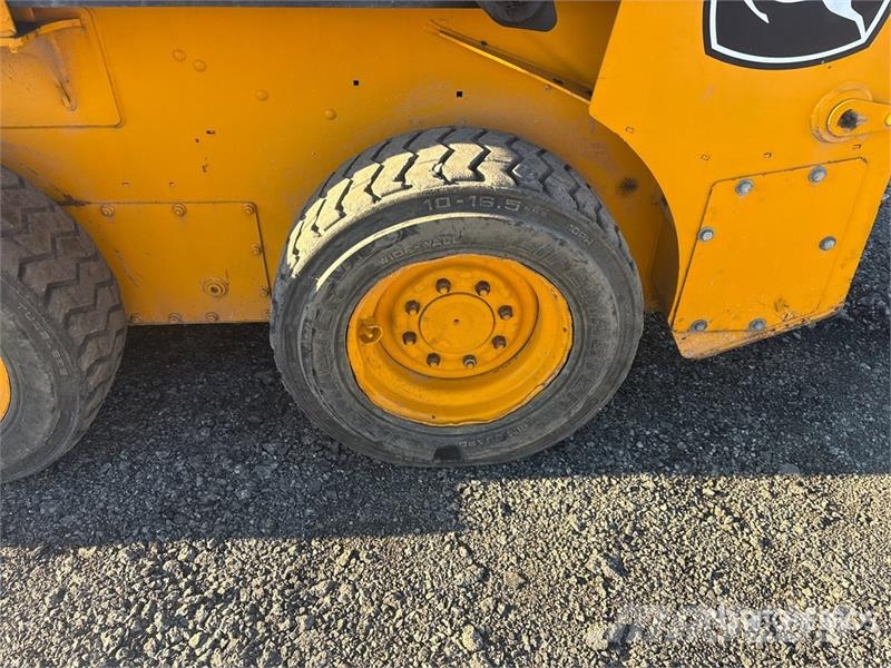 John Deere 318G Minilæsser - skridstyret