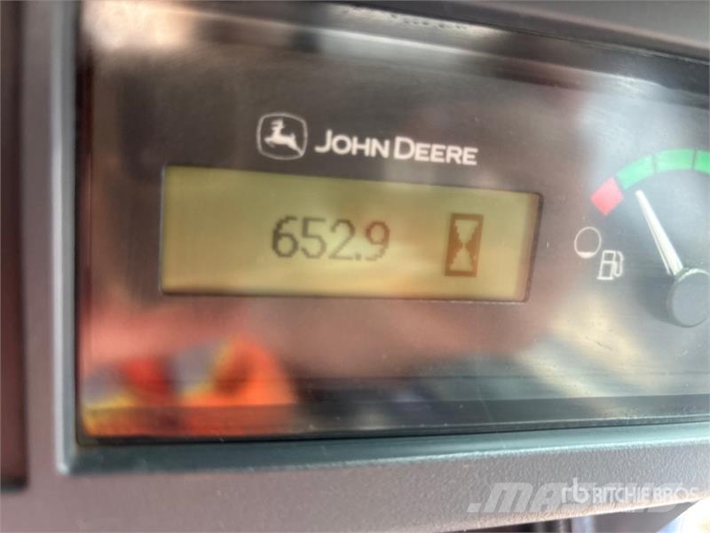 John Deere 323E Schrankladers