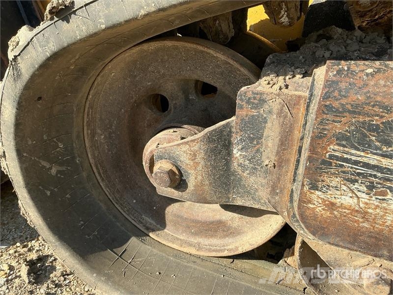 John Deere 325G Kompaktlader