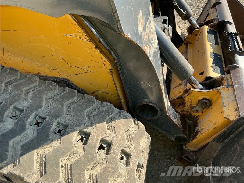 John Deere 325G Kompaktlader