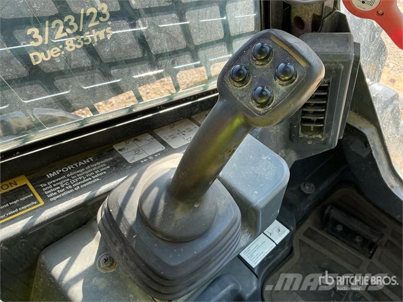 John Deere 331G Skid steer loaders