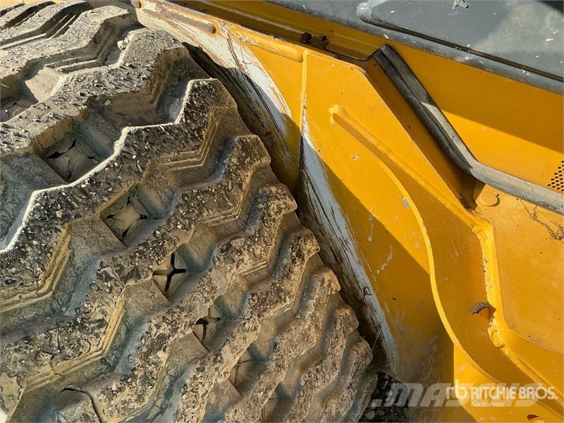 John Deere 331G Skid steer loaders