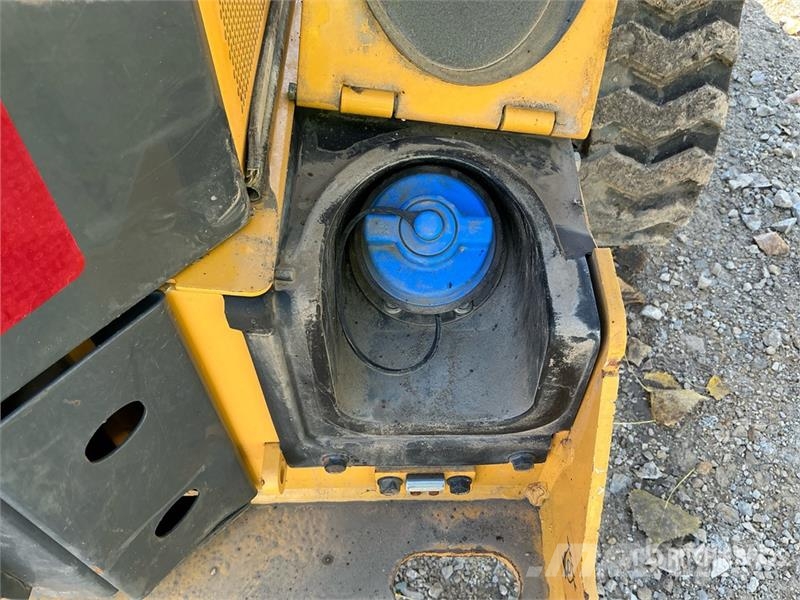 John Deere 331G Skid steer loaders