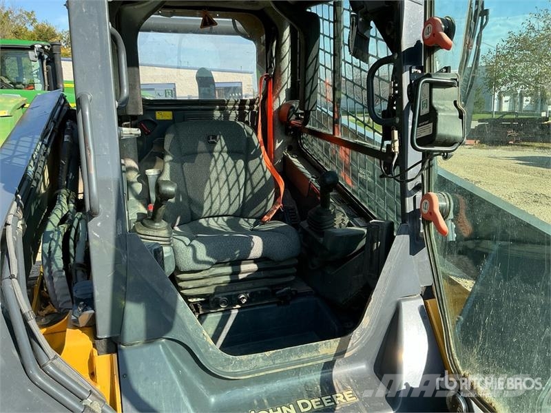 John Deere 331G Skid steer loaders