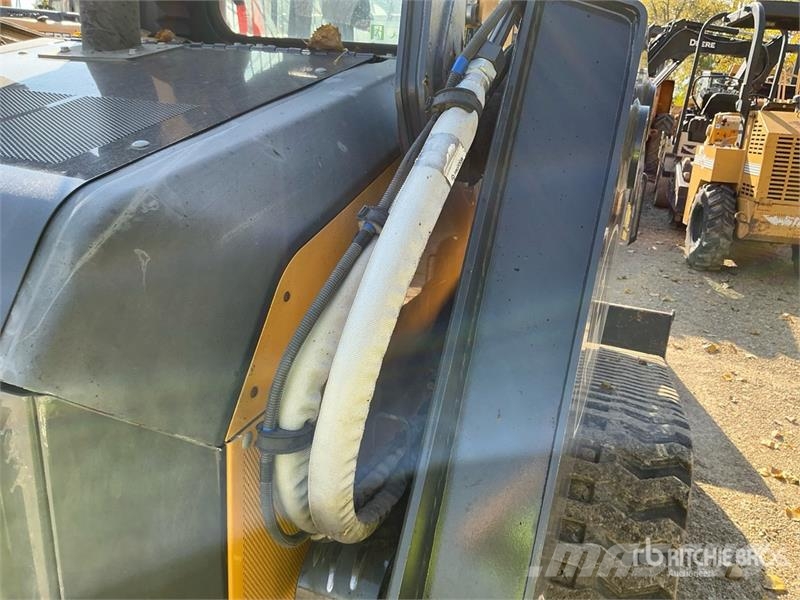 John Deere 331G Skid steer loaders