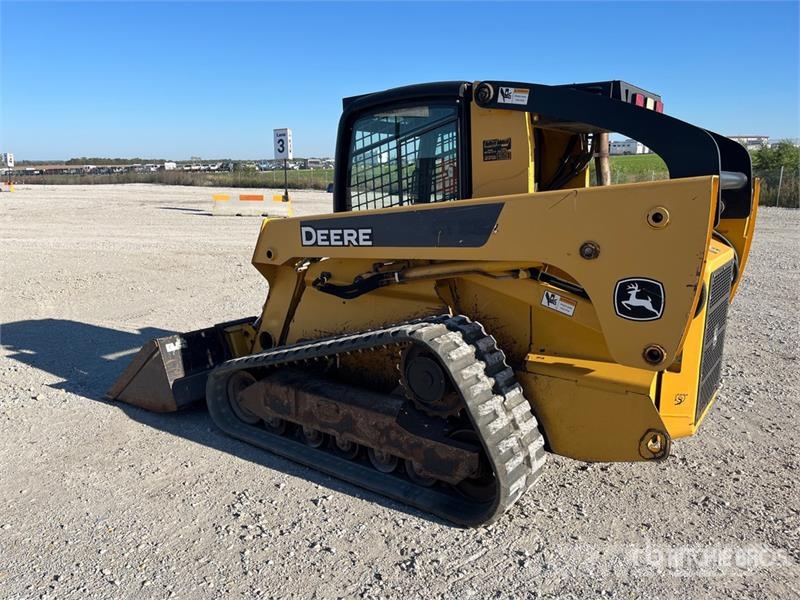 John Deere 332 Compact Track Loader 滑移轉向裝載機