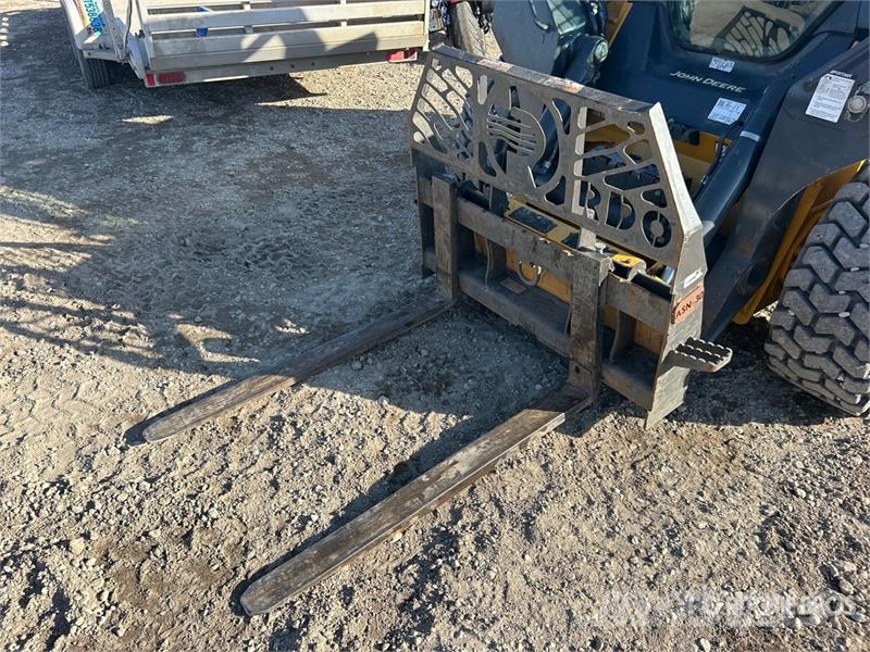 John Deere 332G Skid steer mini utovarivači