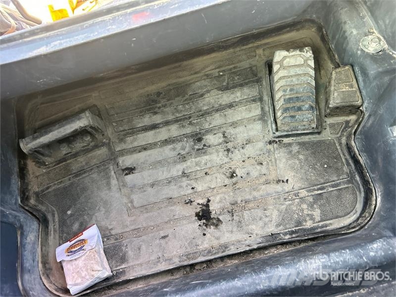 John Deere 332G Skid steer mini utovarivači