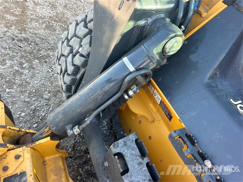 John Deere 332G Skid steer mini utovarivači