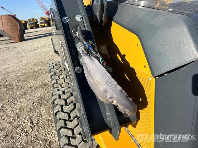 John Deere 332G Skid steer mini utovarivači