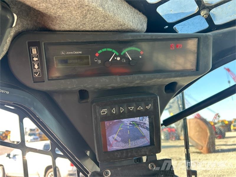 John Deere 332G Skid steer mini utovarivači