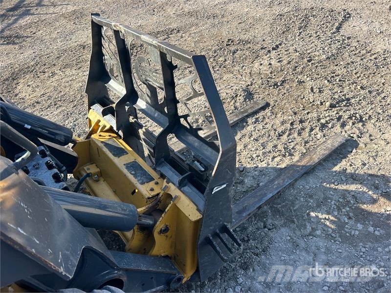 John Deere 332G Skid steer mini utovarivači