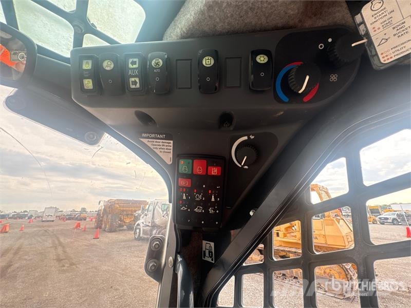 John Deere 333G Skid steer mini nakladalci