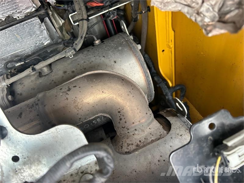 John Deere 333G Kompaktrakodók