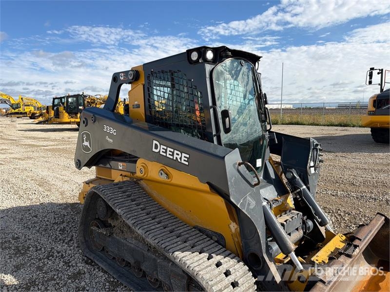 John Deere 333G لوادر انزلاقية التوجيه