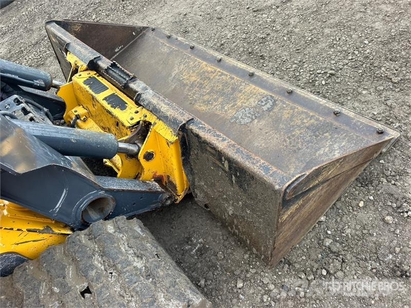 John Deere 333G Kompaktrakodók