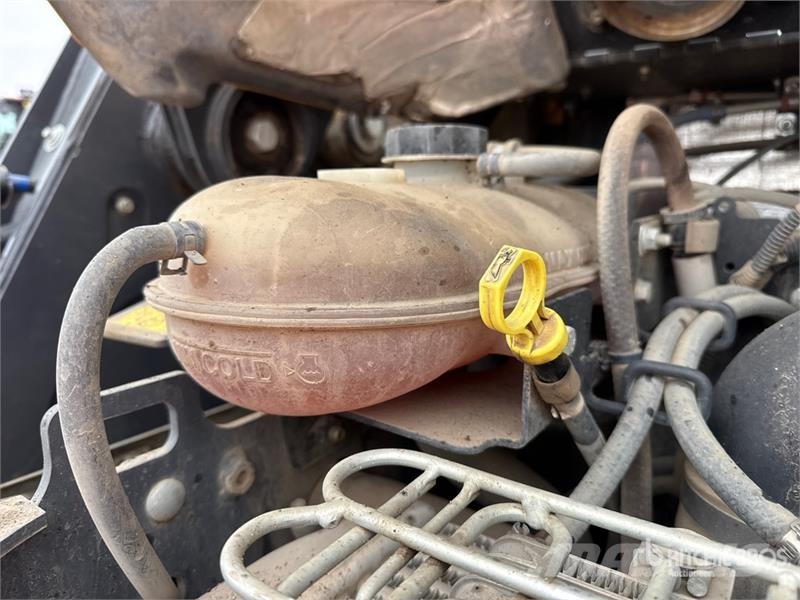 John Deere 333G Lietoti riteņu kompaktiekrāvēji