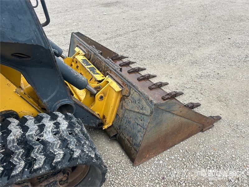 John Deere 333G Φορτωτάκια