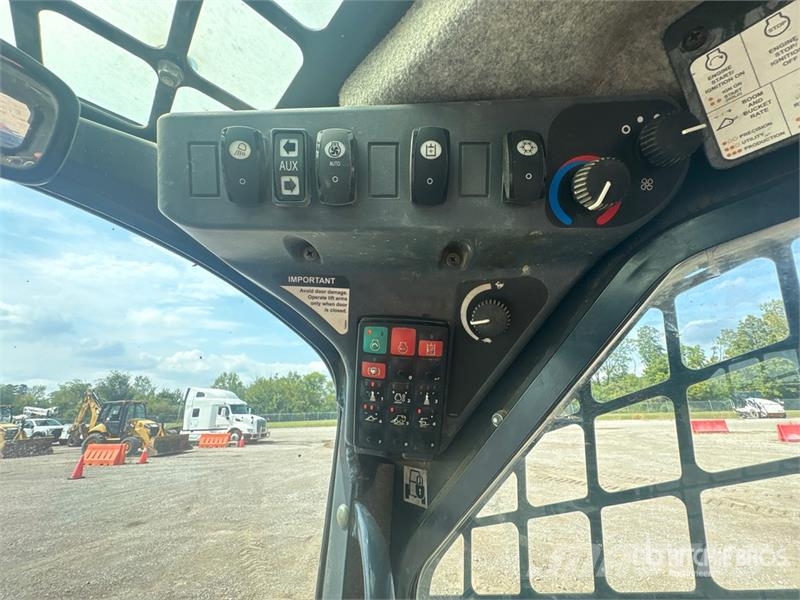 John Deere 333G Skid steer mini nakladalci