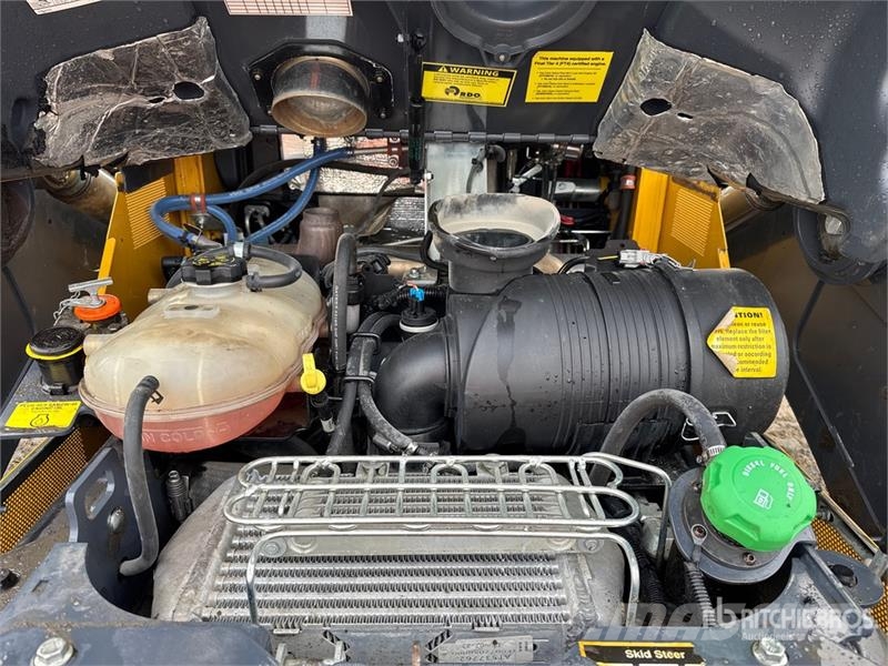 John Deere 333G スキッドステアローダー