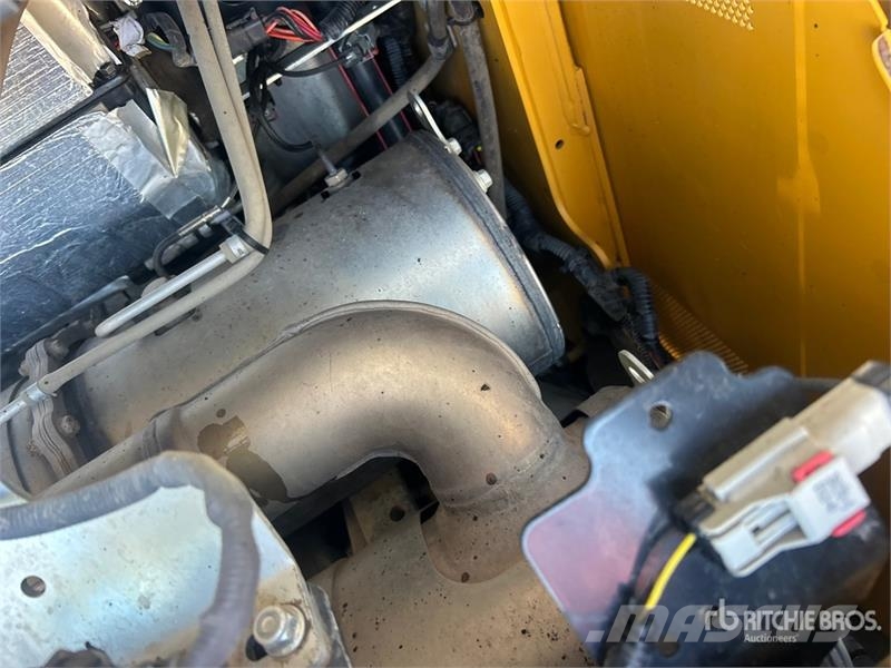 John Deere 333G Мини-погрузчики