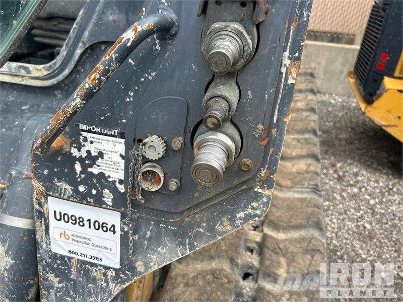 John Deere 333G Skid steer mini nakladalci