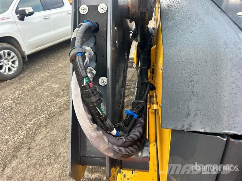 John Deere 333G Kompaktrakodók