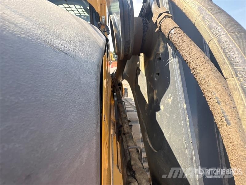 John Deere 333G Skid steer mini nakladalci