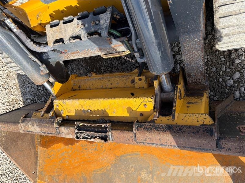 John Deere 333G لوادر انزلاقية التوجيه
