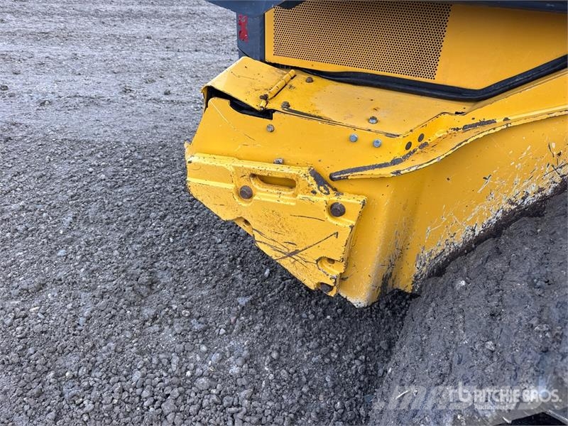 John Deere 333G スキッドステアローダー