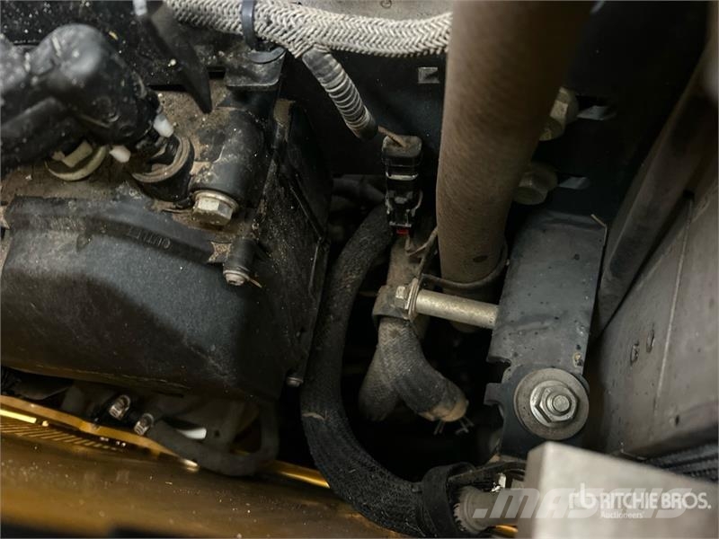 John Deere 333G Kompaktrakodók