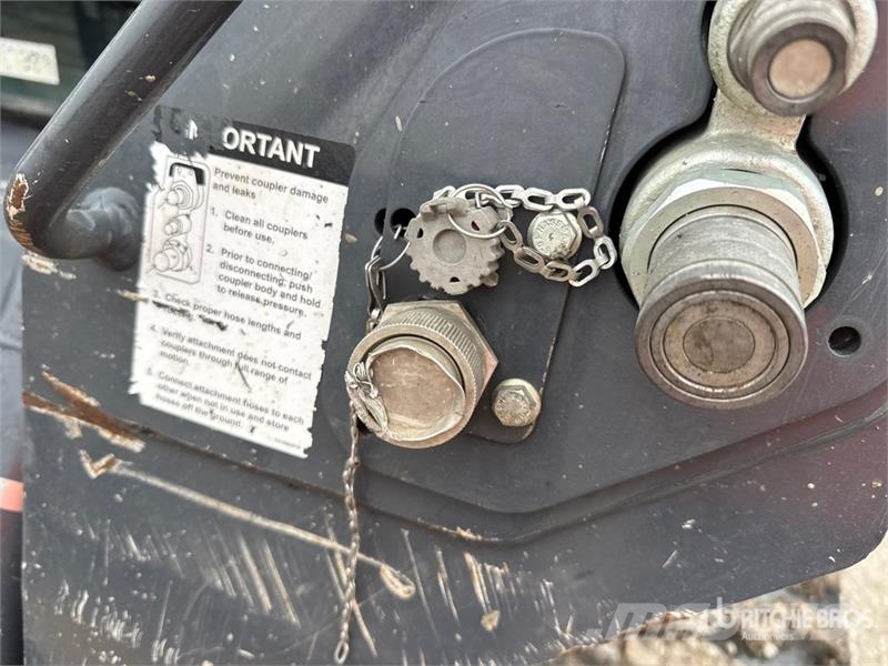 John Deere 333G Lietoti riteņu kompaktiekrāvēji