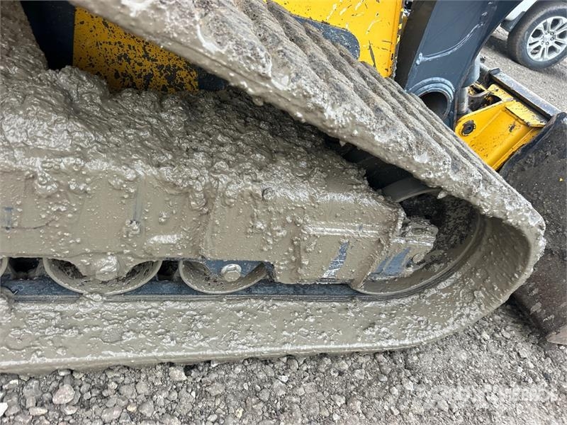 John Deere 333G Kompaktrakodók