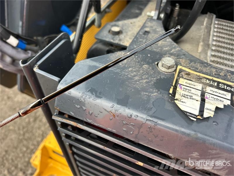 John Deere 333G Kompaktrakodók