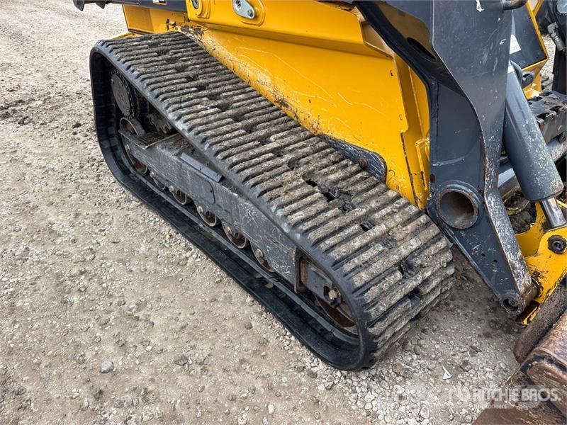 John Deere 333G Мини товарачи