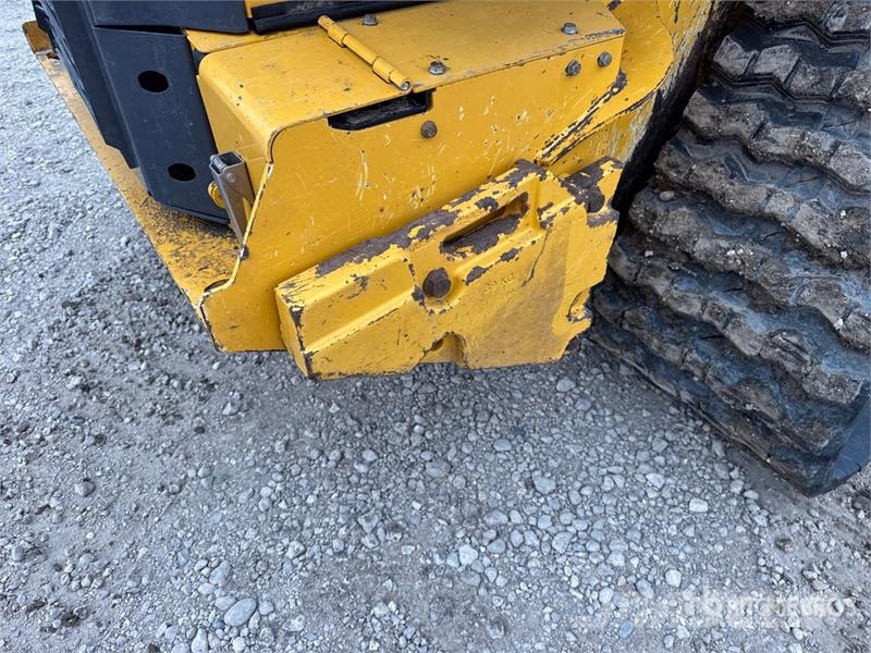 John Deere 333G Lietoti riteņu kompaktiekrāvēji