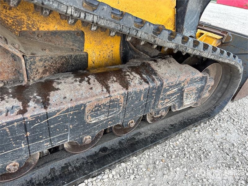 John Deere 333G Lietoti riteņu kompaktiekrāvēji
