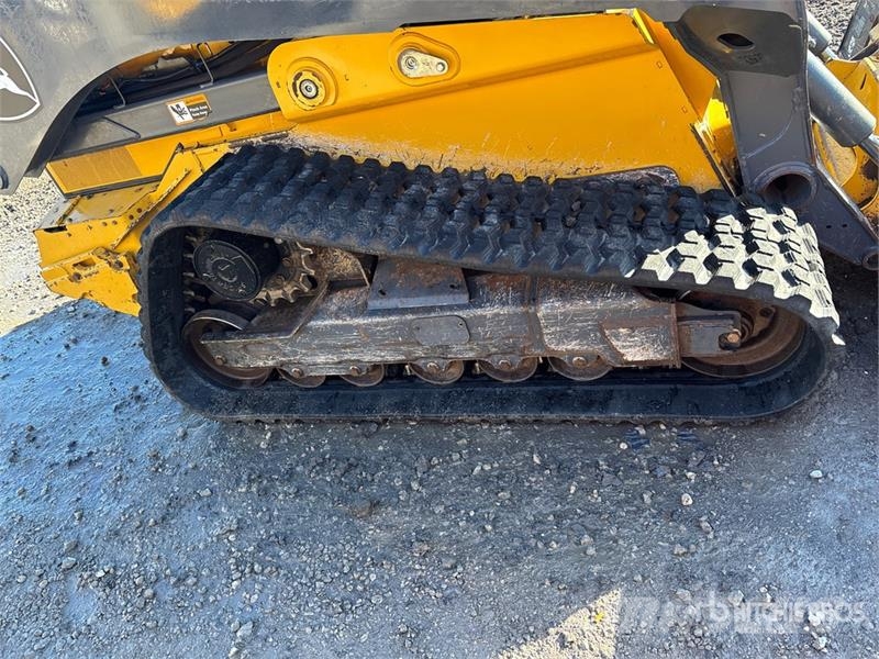 John Deere 333G Minicarregadeiras