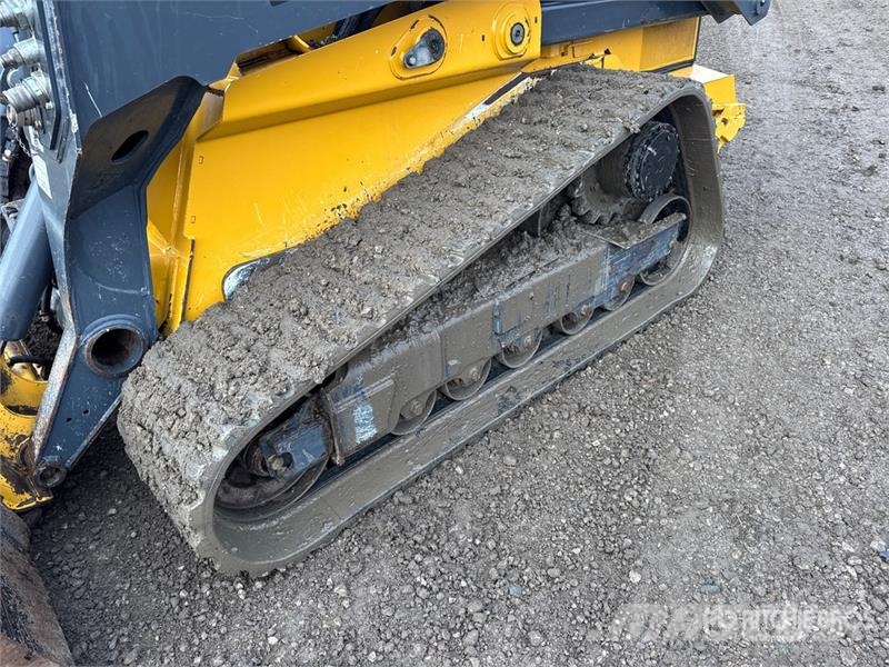 John Deere 333G スキッドステアローダー