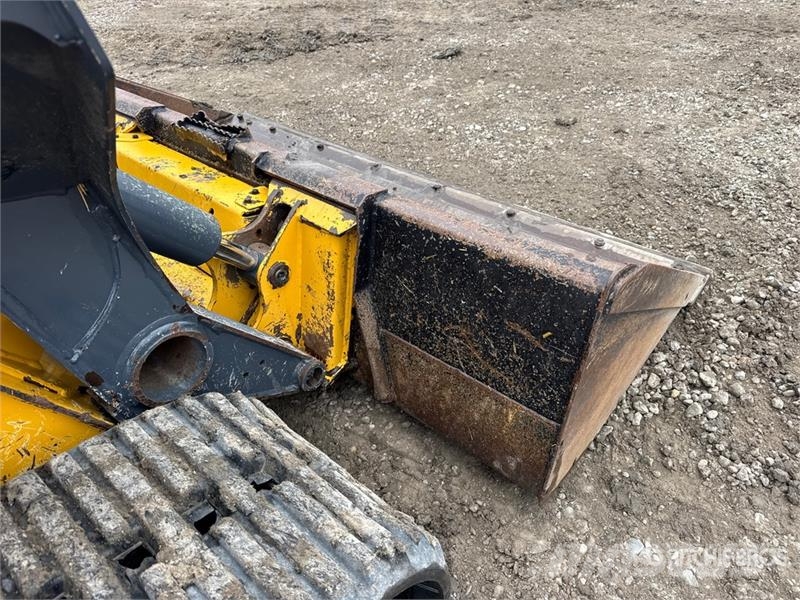 John Deere 333G Мини товарачи