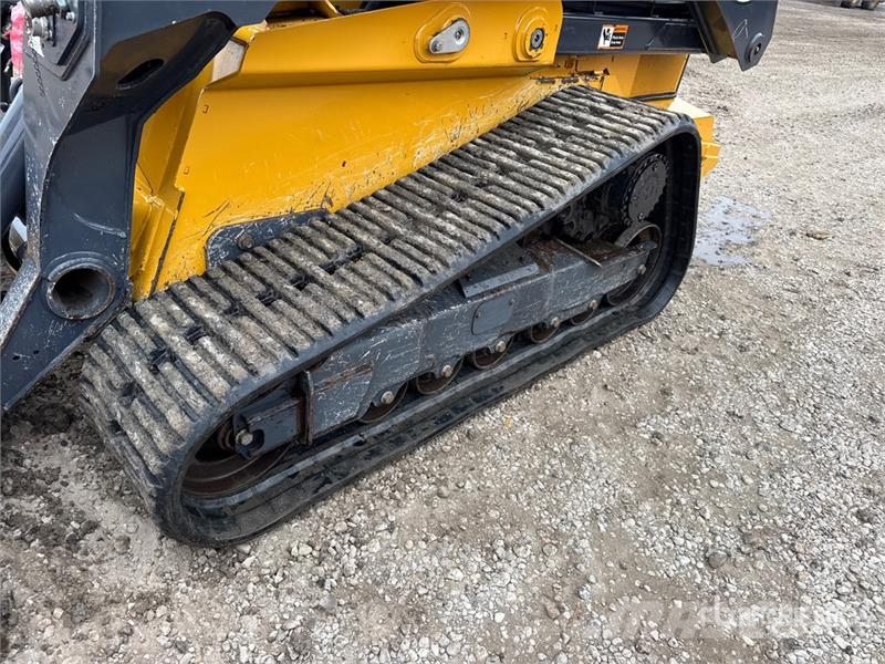 John Deere 333G Мини товарачи