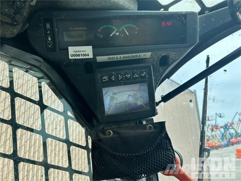 John Deere 333G Skid steer mini nakladalci